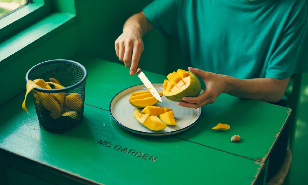 How to Grow a Mango Tree from a Ripe Fruit and Get the Same Mango How to Grow a Mango Tree from a Ripe Fruit and Get the Same Mango